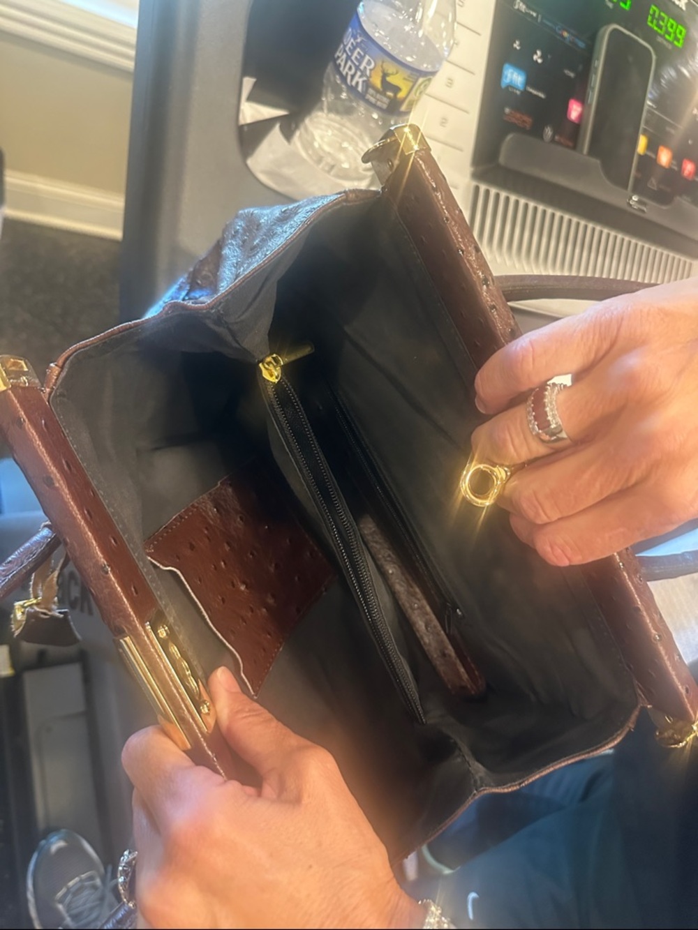 Italian Made leather purse - Picture 10 of 11